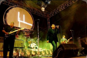 44 02 personajes-bandas-indp2