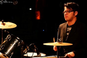 44 02 personajes-bateristas1